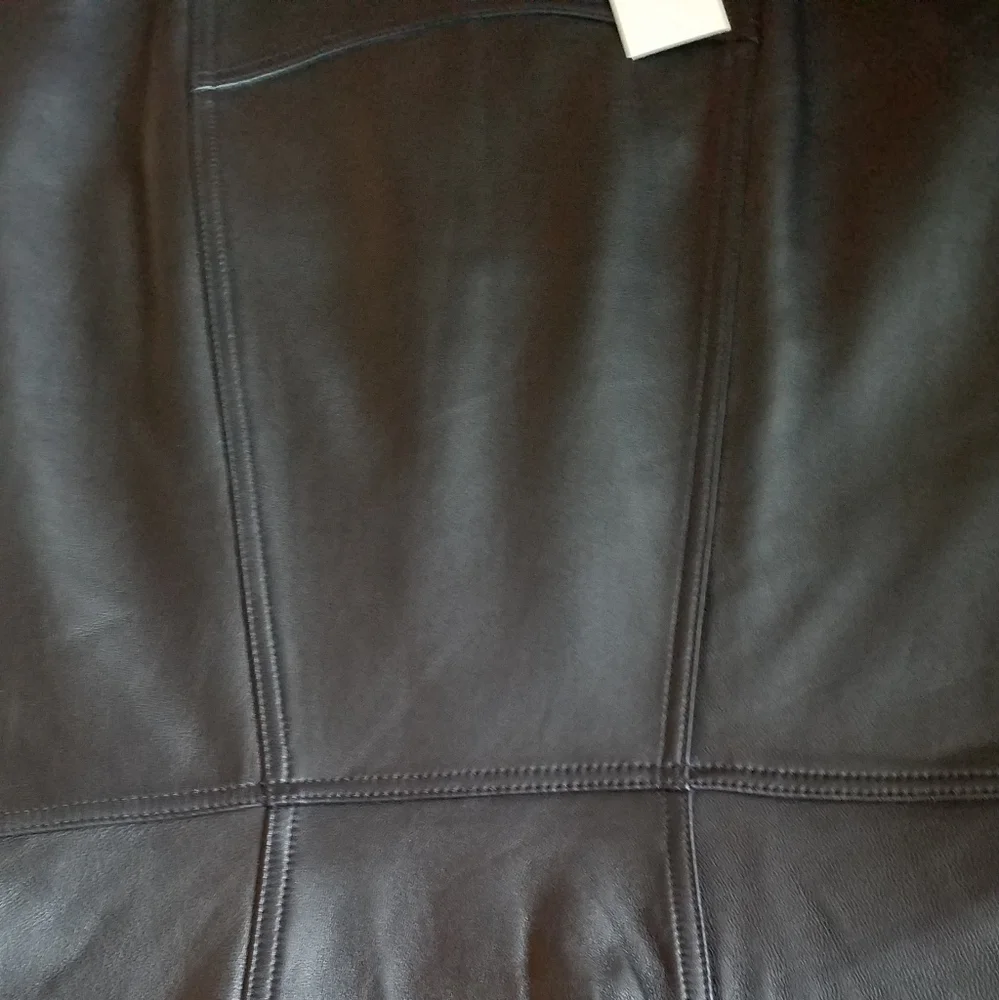 BCBGMAXAZRIA RUNWAY Fluted Leather Skirt - Picture 8 of 11